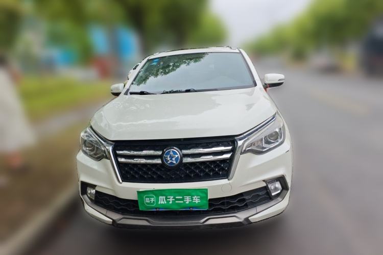 Used Venucia T70 2018 2.0L CVT Smart Enjoyment Version Front