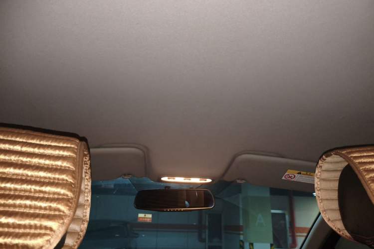 Used Venucia T70 2018 1.6L Manual Enjoyment Edition Headliner