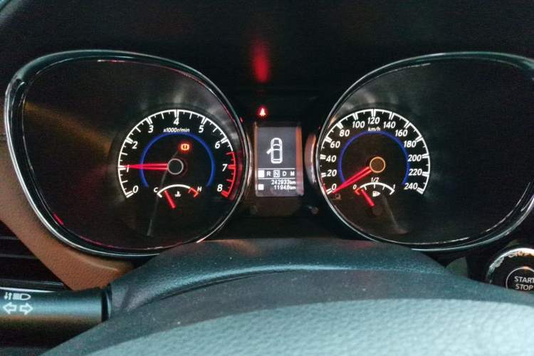 Used Venucia T70 2018 2.0L CVT Smart Enjoyment Sport Edition Instrument Cluster