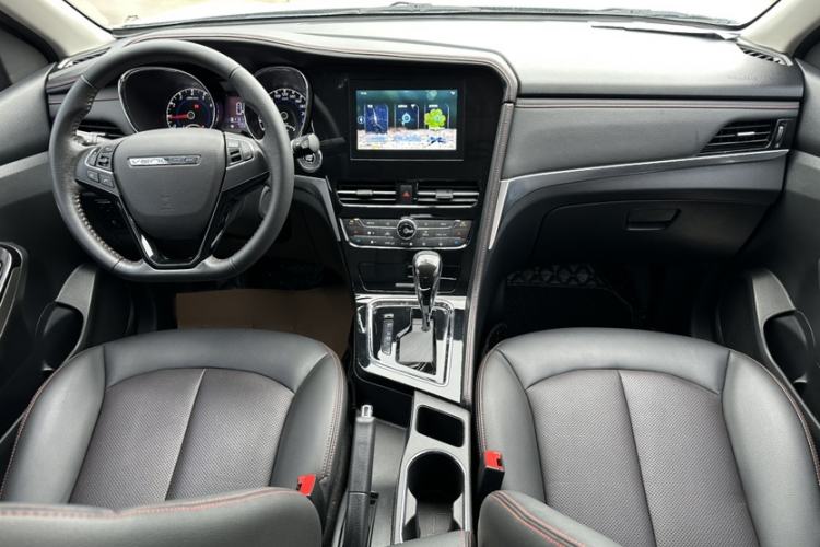 Used Venucia T70 2018 2.0L CVT Smart Enjoyment Version Interior 2