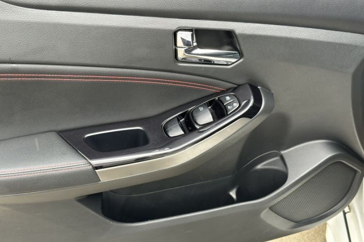 Used Venucia T70 2018 2.0L CVT Smart Enjoyment Version Interior 5