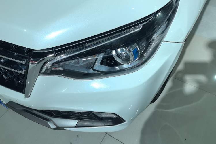 Used Venucia T70 2018 2.0L CVT Smart Enjoyment Version Left Front Headlight