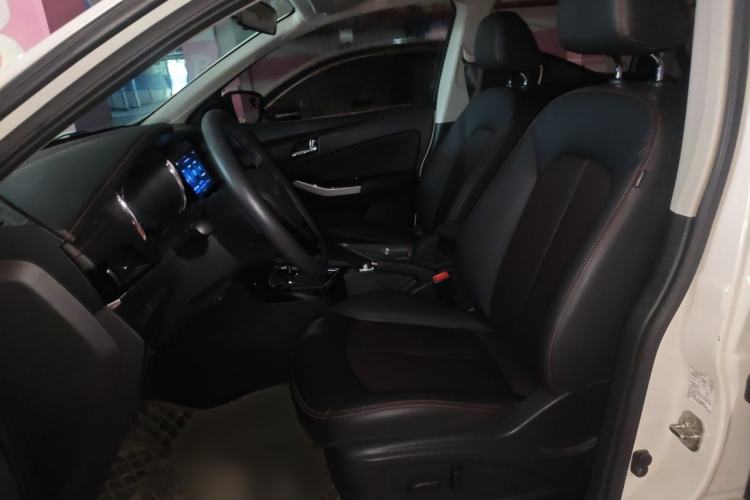 Used Venucia T70 2018 2.0L CVT Smart Enjoyment Version Left Front Seat