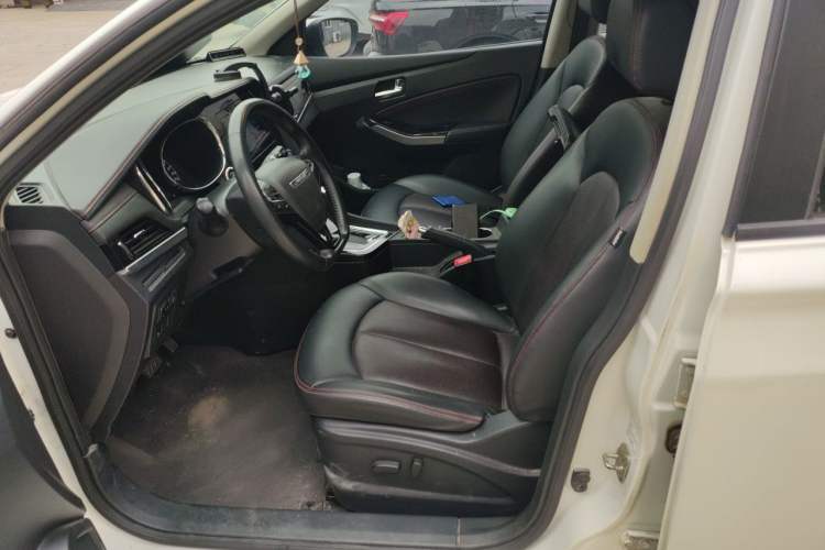 Used Venucia T70 2018 2.0L CVT Smart Enjoyment Version Left Front Seat