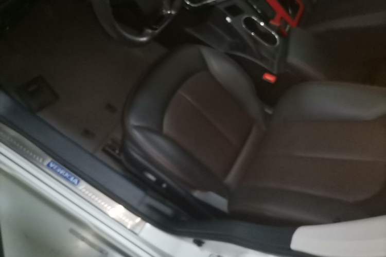 Used Venucia T70 2018 2.0L CVT Smart Enjoyment Version Left Front Seat