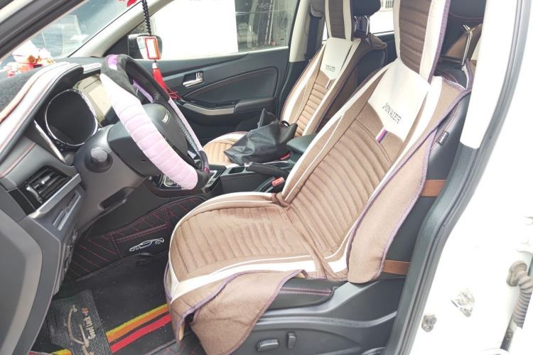 Used Venucia T70 2018 2.0L CVT Smart Enjoyment Version Left Front Seat