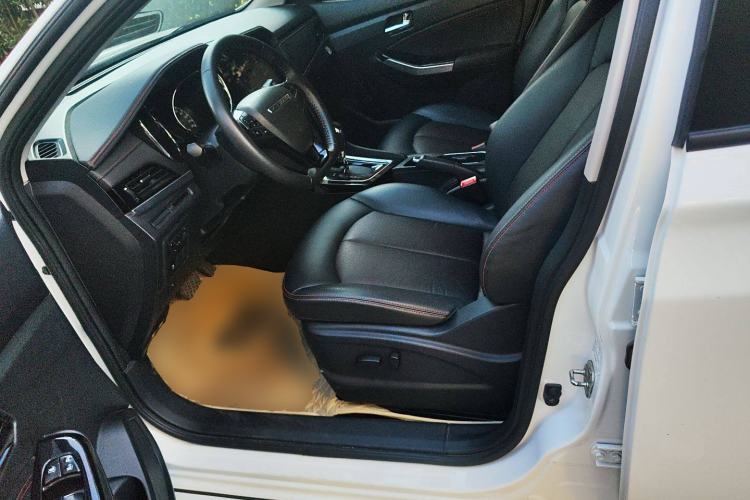 Used Venucia T70 2018 2.0L CVT Smart Enjoyment Version Left Front Seat