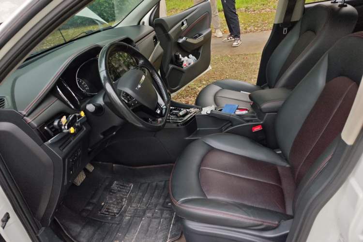 Used Venucia T70 2018 2.0L CVT Smart Enjoyment Version Left Front Seat