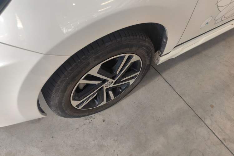 Used Venucia T70 2018 2.0L CVT Smart Enjoyment Version Left Front Wheel Hub