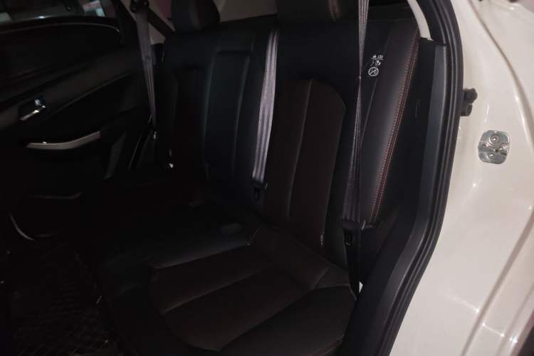 Used Venucia T70 2018 2.0L CVT Smart Enjoyment Version Left Rear Seat
