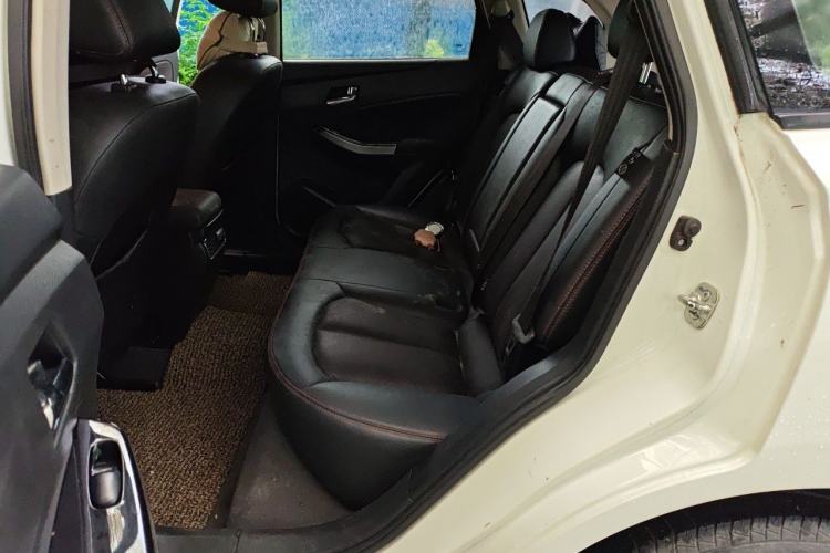 Used Venucia T70 2018 2.0L CVT Smart Enjoyment Version Left Rear Seat