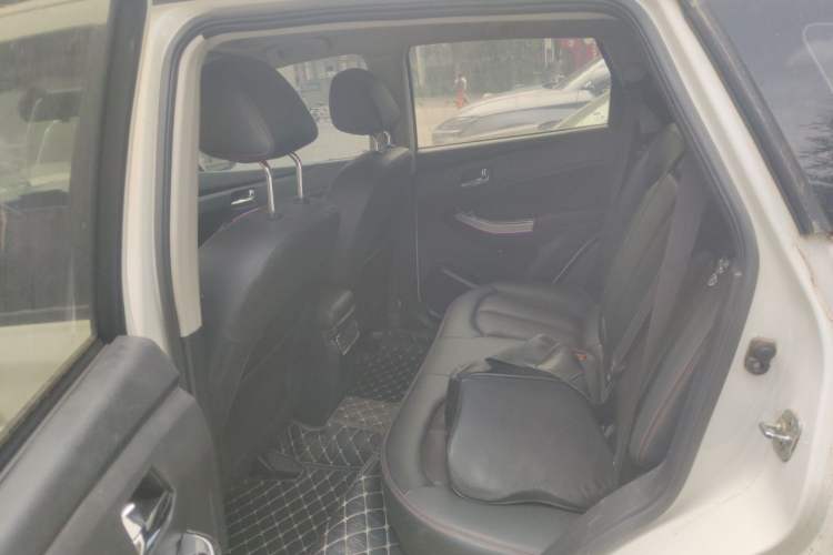 Used Venucia T70 2018 2.0L CVT Smart Enjoyment Version Left Rear Seat