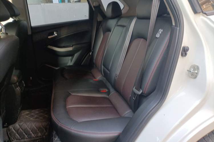 Used Venucia T70 2018 2.0L CVT Smart Enjoyment Version Left Rear Seat
