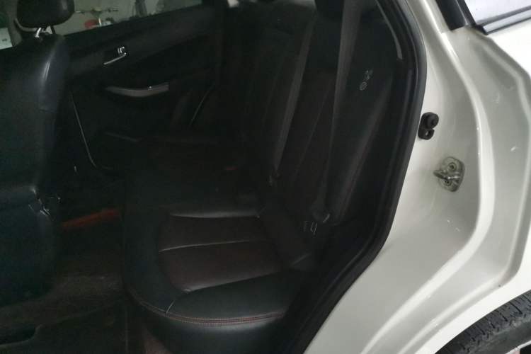 Used Venucia T70 2018 2.0L CVT Smart Enjoyment Version Left Rear Seat