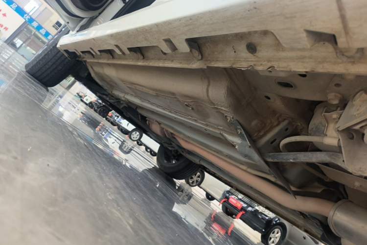 Used Venucia T70 2018 2.0L CVT Smart Enjoyment Version Left Side Sill