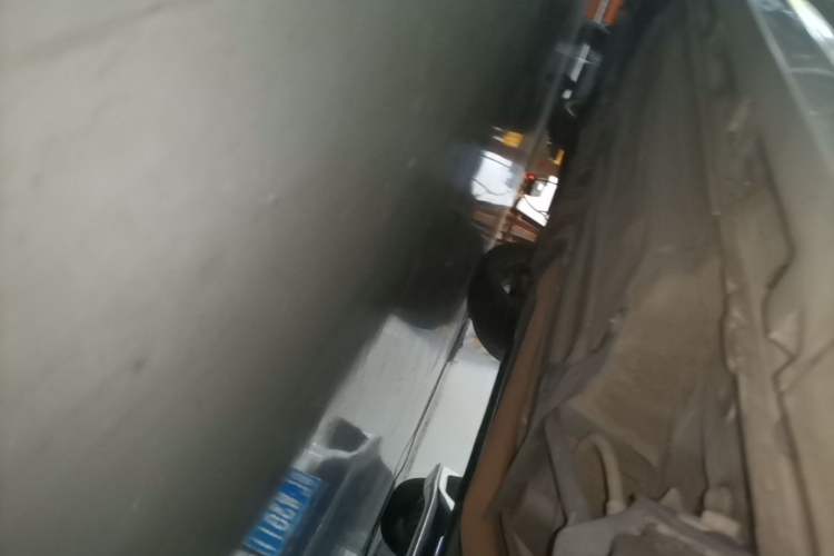 Used Venucia T70 2018 2.0L CVT Smart Enjoyment Version Left Side Sill