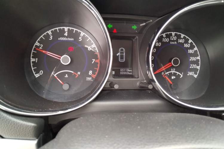 Used Venucia T70 2018 1.6L Manual Enjoyment Edition Odometer Close Up