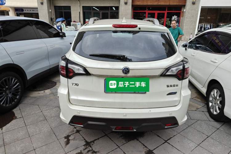 Used Venucia T70 2018 2.0L CVT Smart Enjoyment Version Rear