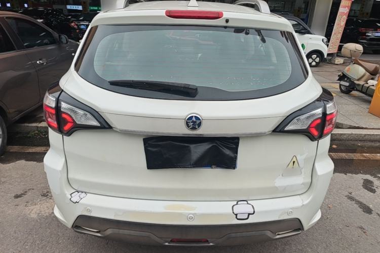 Used Venucia T70 2018 2.0L CVT Smart Enjoyment Version Rear