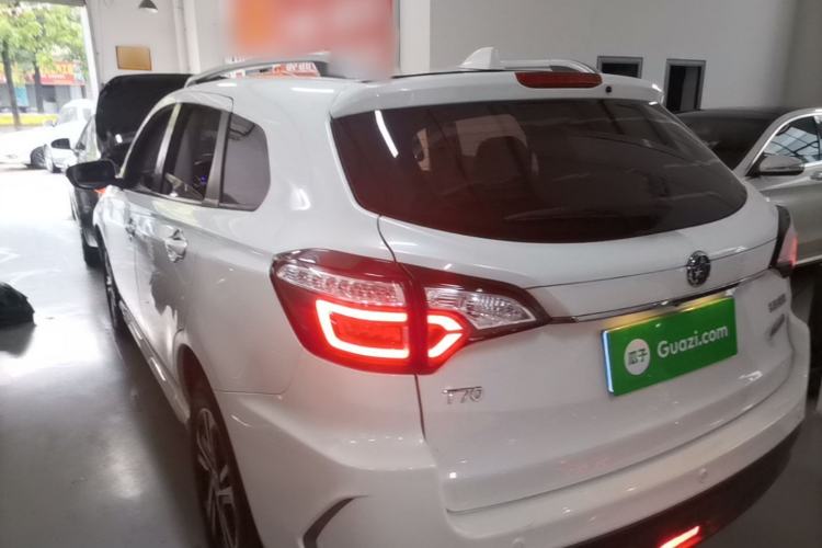 Used Venucia T70 2018 2.0L CVT Smart Enjoyment Version Rear Left 45 Deg