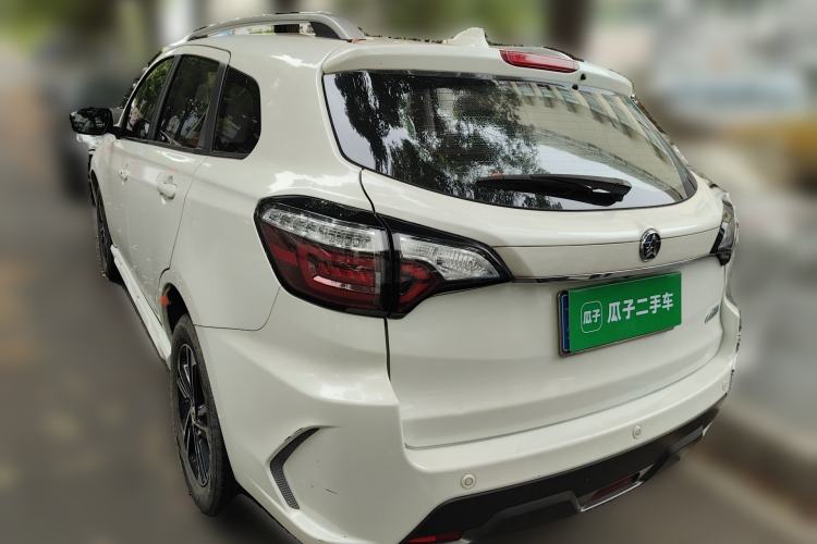 Used Venucia T70 2018 2.0L CVT Smart Enjoyment Version Rear Left 45 Deg