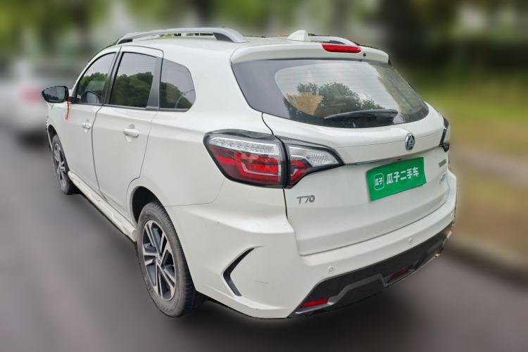 Used Venucia T70 2018 2.0L CVT Smart Enjoyment Version Rear Left 45 Deg