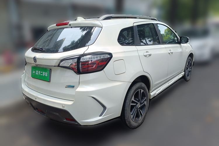 Used Venucia T70 2018 2.0L CVT Smart Enjoyment Version Rear Right 45 Deg