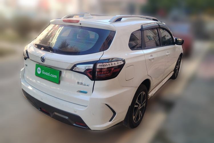 Used Venucia T70 2018 2.0L CVT Smart Edition Rear Right 45 Deg