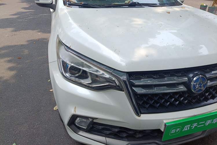 Used Venucia T70 2018 2.0L CVT Smart Enjoyment Version Right Front Headlight
