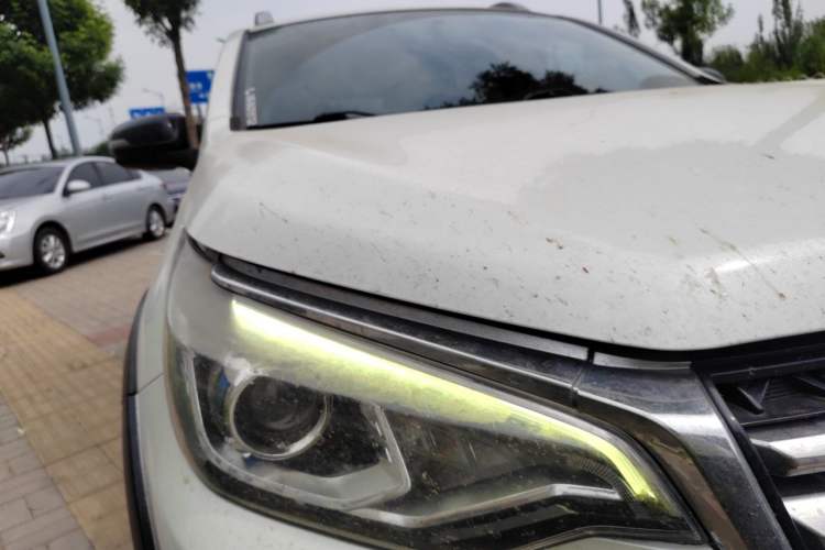 Used Venucia T70 2018 1.4T Manual RuiXiang Sport Edition Right Front Headlight