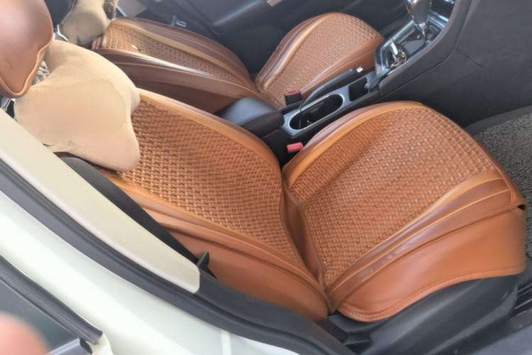 Used Venucia T70 2018 2.0L CVT Smart Edition Right Front Seat