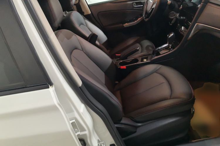 Used Venucia T70 2018 2.0L CVT Smart Enjoyment Version Right Front Seat