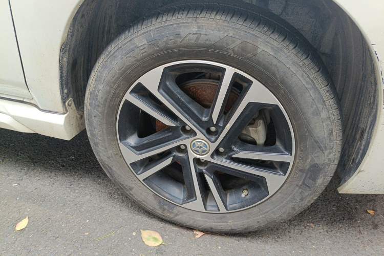 Used Venucia T70 2018 2.0L CVT Smart Enjoyment Version Right Front Wheel Hub