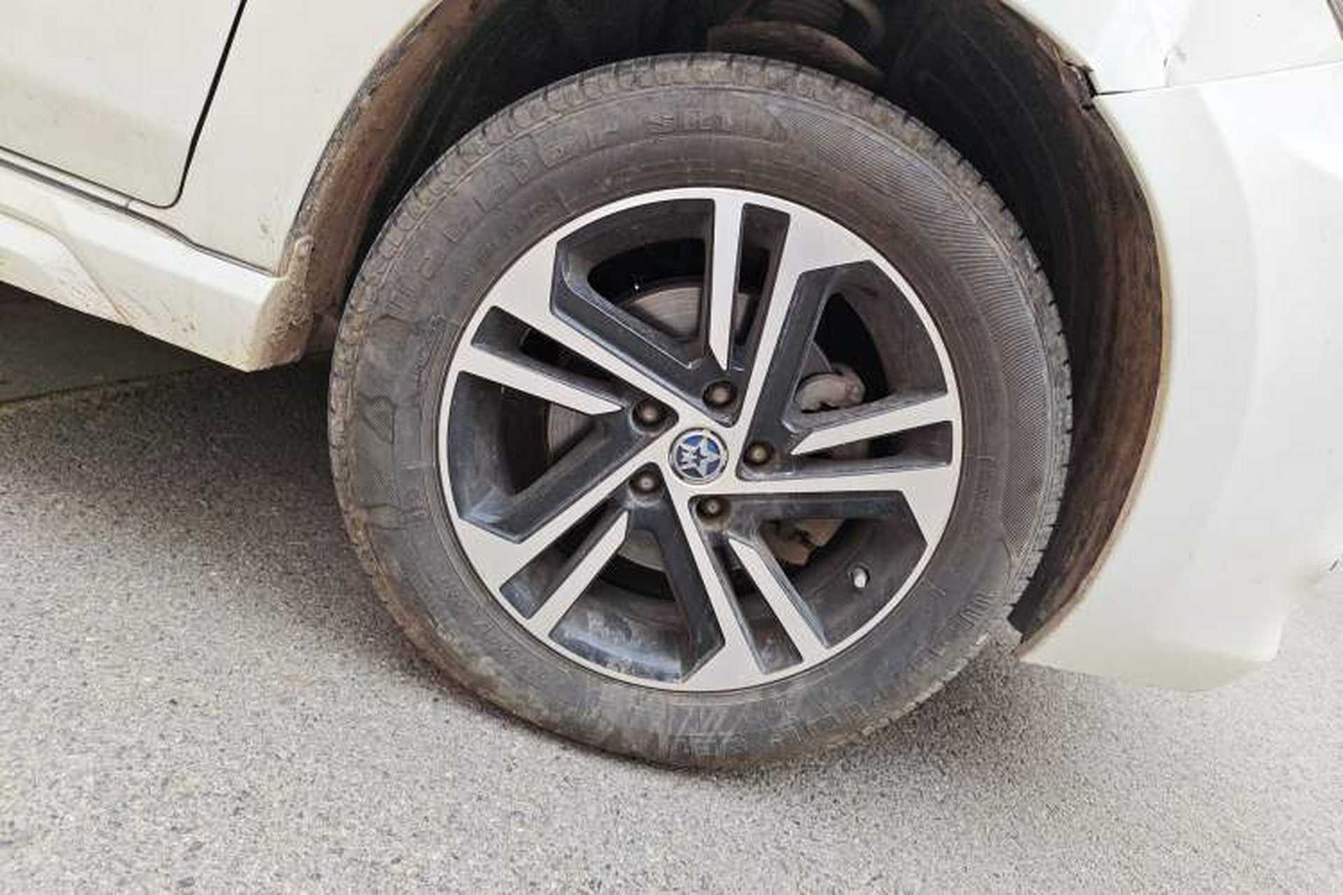 Used Venucia T70 2018 2.0L CVT Smart Edition Right Front Wheel Hub