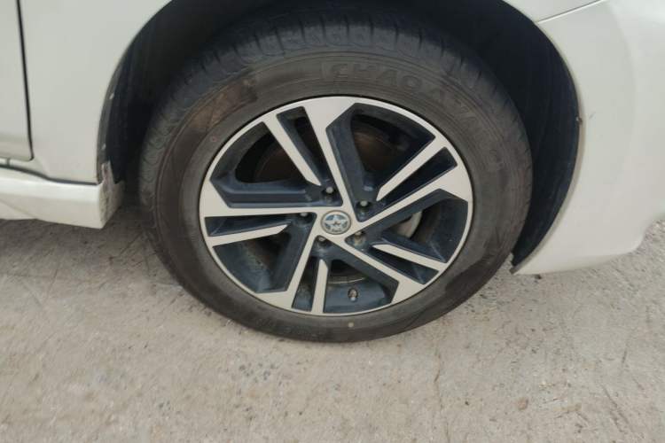 Used Venucia T70 2018 2.0L CVT Smart Enjoyment Version Right Front Wheel Hub