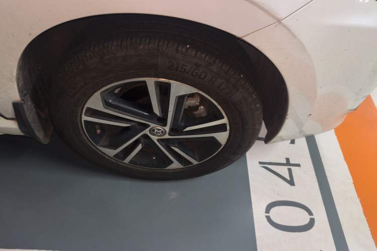 Used Venucia T70 2018 2.0L CVT Smart Enjoyment Version Right Front Wheel Hub