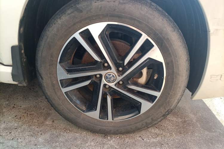 Used Venucia T70 2018 2.0L CVT Smart Enjoyment Version Right Front Wheel Hub