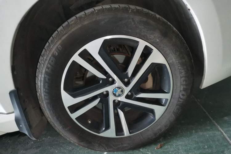 Used Venucia T70 2018 2.0L CVT Smart Enjoyment Version Right Front Wheel Hub