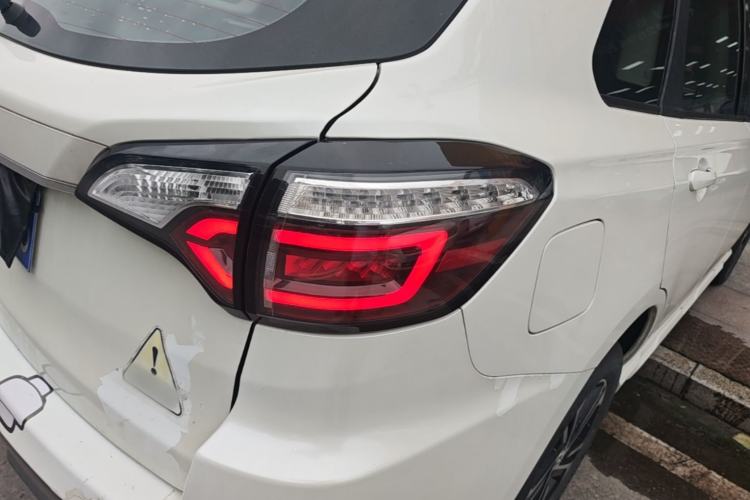 Used Venucia T70 2018 2.0L CVT Smart Enjoyment Version Right Rear Taillight