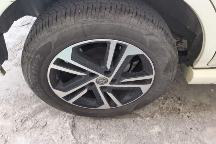 Used Venucia T70 2018 2.0L CVT Smart Edition Right Rear Wheel Hub