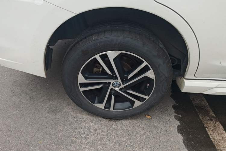 Used Venucia T70 2018 2.0L CVT Smart Enjoyment Version Right Rear Wheel Hub