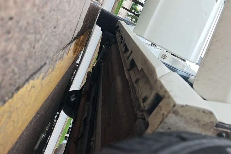 Used Venucia T70 2018 2.0L CVT Smart Enjoyment Version Right Side Sill