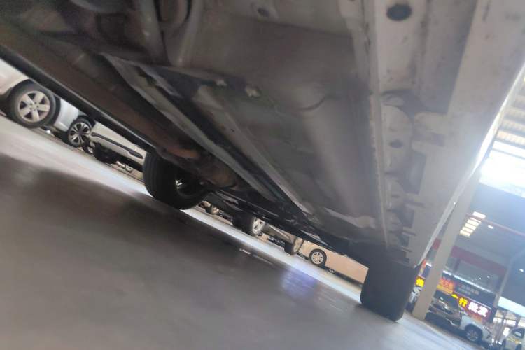 Used Venucia T70 2018 2.0L CVT Smart Enjoyment Version Right Side Sill