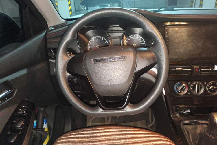 Used Venucia T70 2018 1.6L Manual Enjoyment Edition Steering Wheel