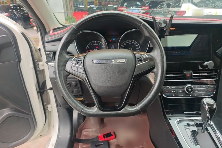 Used Venucia T70 2018 2.0L CVT Smart Enjoyment Version Steering Wheel