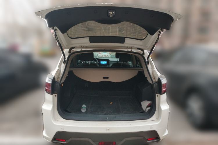 Used Venucia T70 2018 2.0L CVT Smart Enjoyment Version Trunk