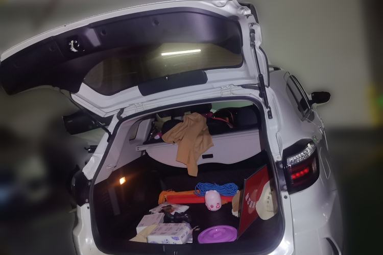 Used Venucia T70 2018 2.0L CVT Smart Enjoyment Version Trunk
