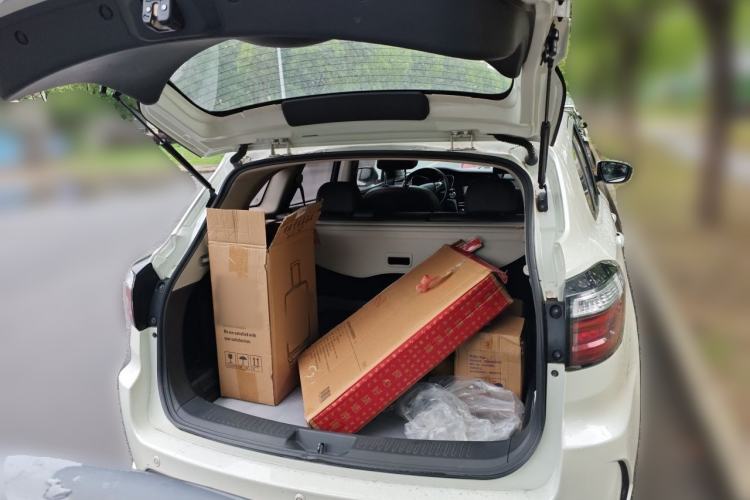 Used Venucia T70 2018 2.0L CVT Smart Enjoyment Version Trunk