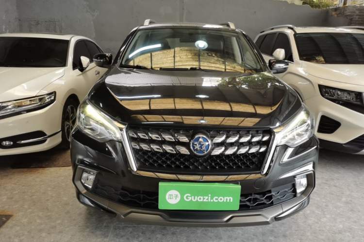 Used Venucia T70 2019 2.0L CVT Enjoy Edition China VI Standard Front