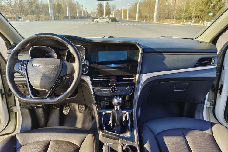 Used Venucia T70 2019 1.4T Manual Enjoyment Edition Audio And AC Panel